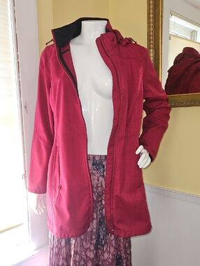 Like New LL BEAN 3/4 Length Hooded Lightweight Soft Shell Fleece Lined Raincoat